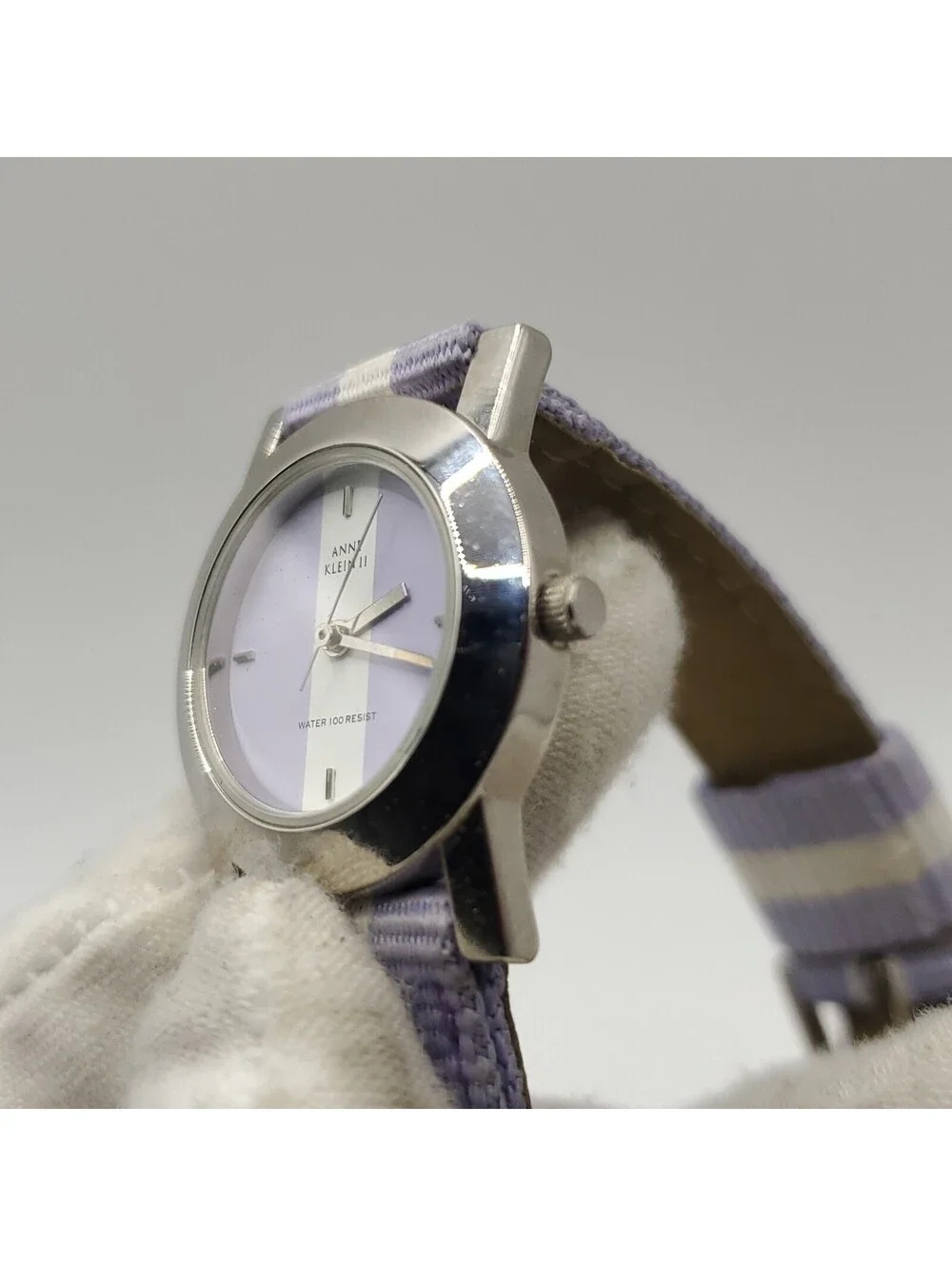 Anne Klein bit normal